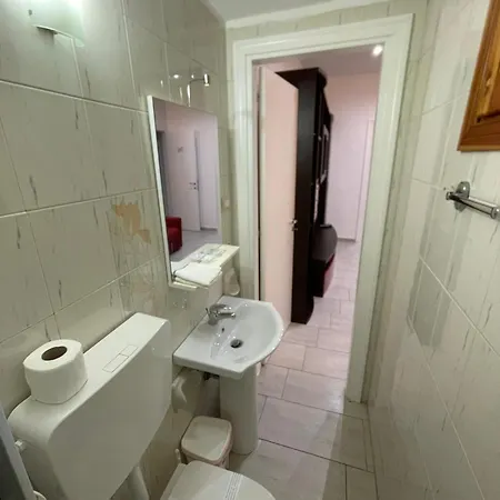 Apartment Naranji House Red Relax